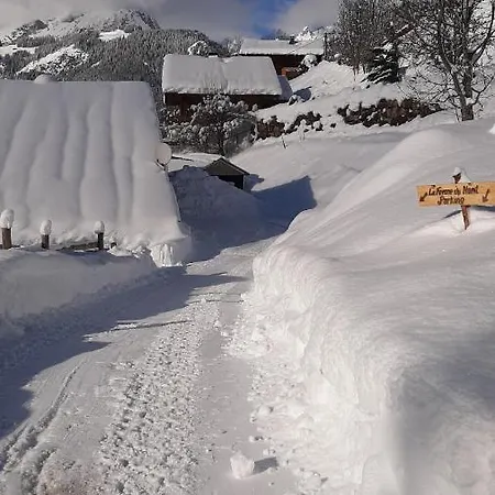 La Ferme Du Nant Guest house *